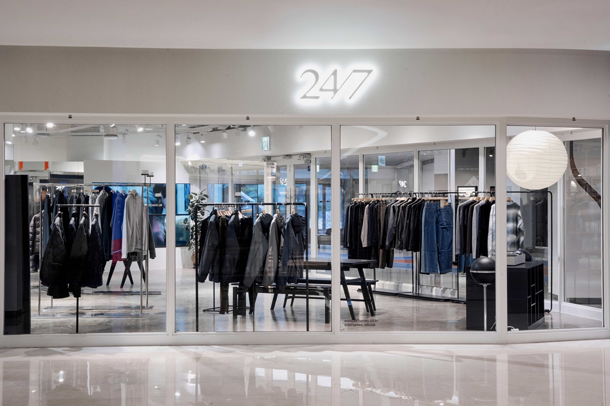 24/7시리즈, 첫 오프라인 매장 스타필드 코엑스몰에 오픈 3-Image